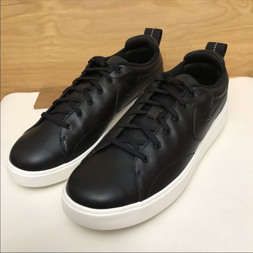 Nike Course Classic Golf Shoes - Picture 3 of 7